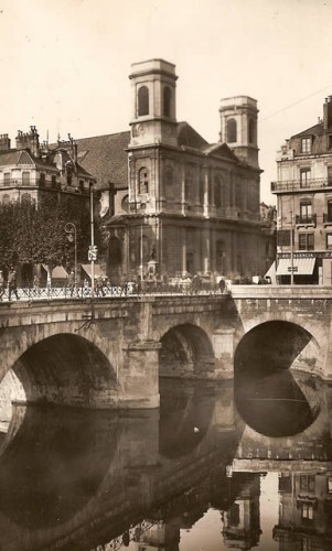 EGLISE DE LA MADELEINE (CARTE POSTALE)